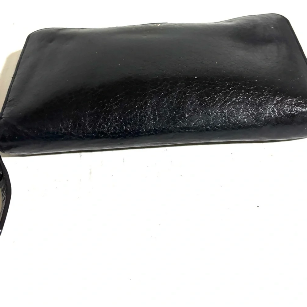 Kate Spade vintage Black  distressed  leather wallet